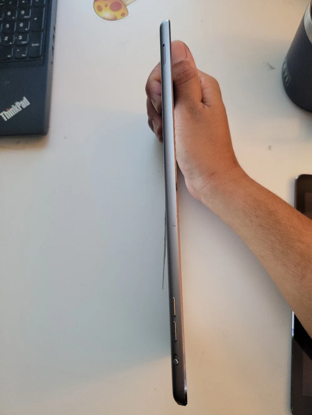 Apple iPad Air 1st Gen Cellular- Black Used **AJ** 32 GB